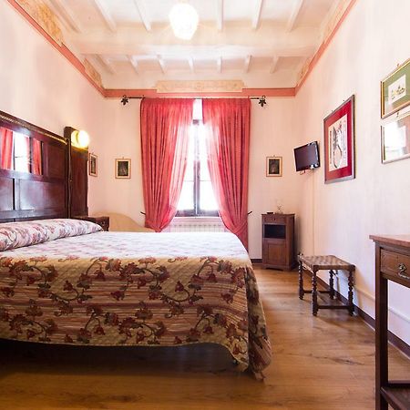 Bed and Breakfast Palazzina Cesira Montalcino Exterior foto